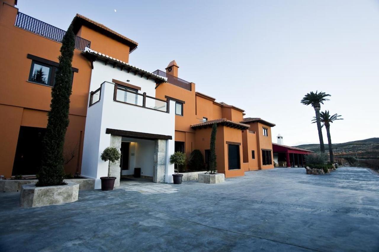 Hotel & Winery Senorio De Nevada Villamena Kültér fotó
