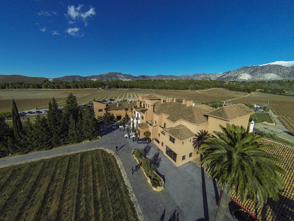 Hotel & Winery Senorio De Nevada Villamena Kültér fotó